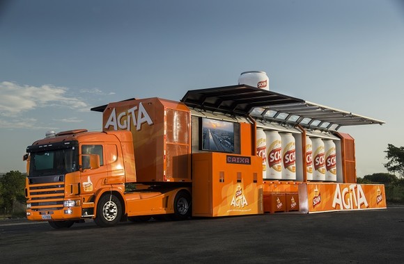 Agita Schin é novidade na Oktoberfest