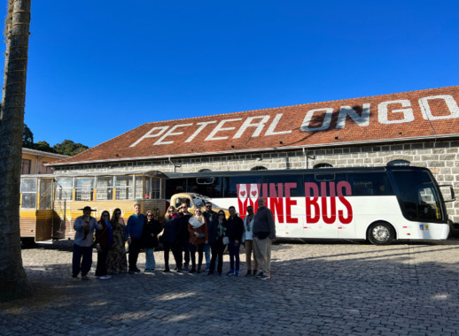 Descubra o Wine Bus Vale dos Vinhedos e Tim Tim: um roteiro imperdível na Serra Gaúcha