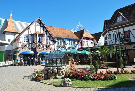 Tour Ilhota, Blumenau + Brusque
